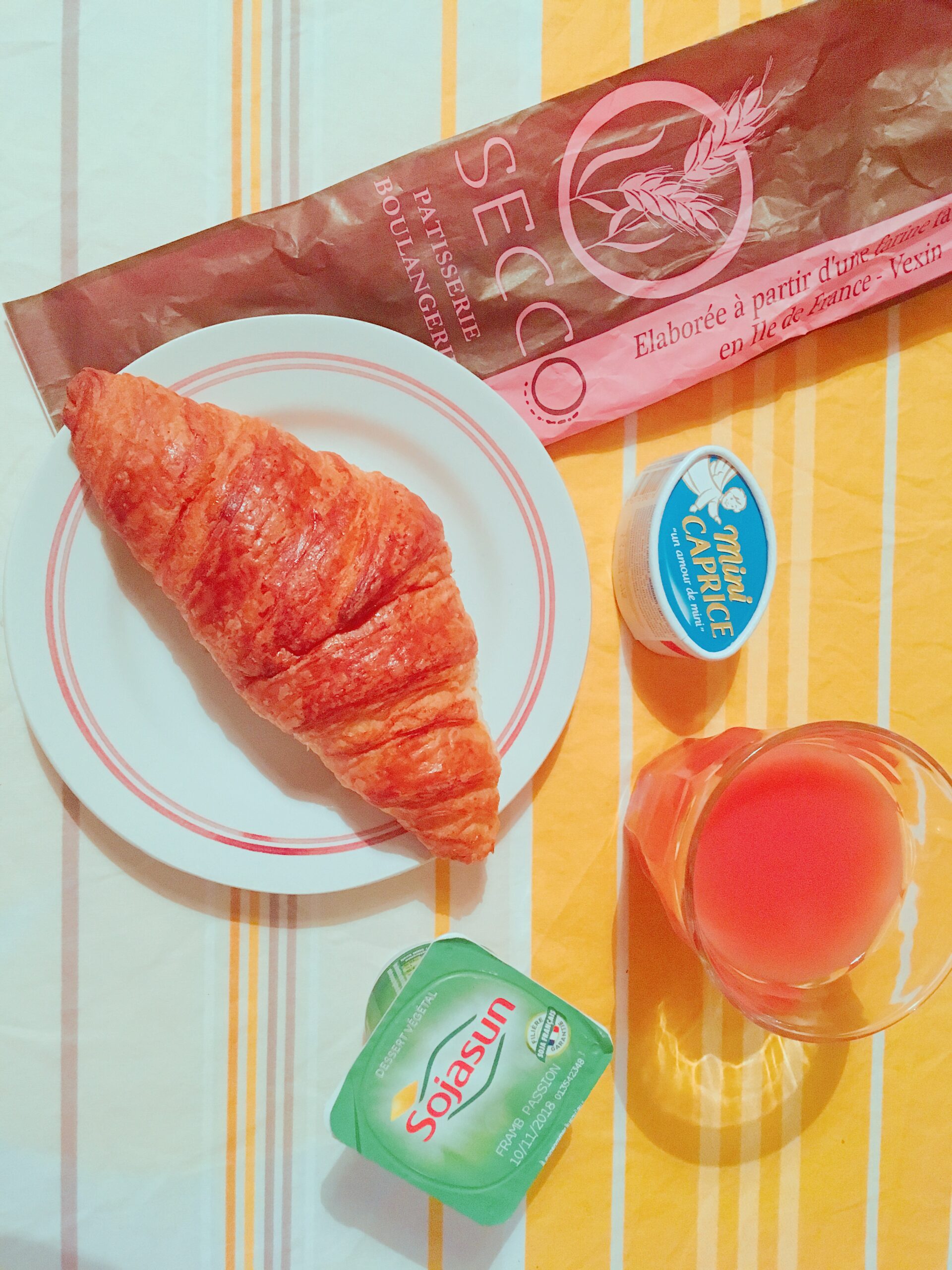 パリの朝食