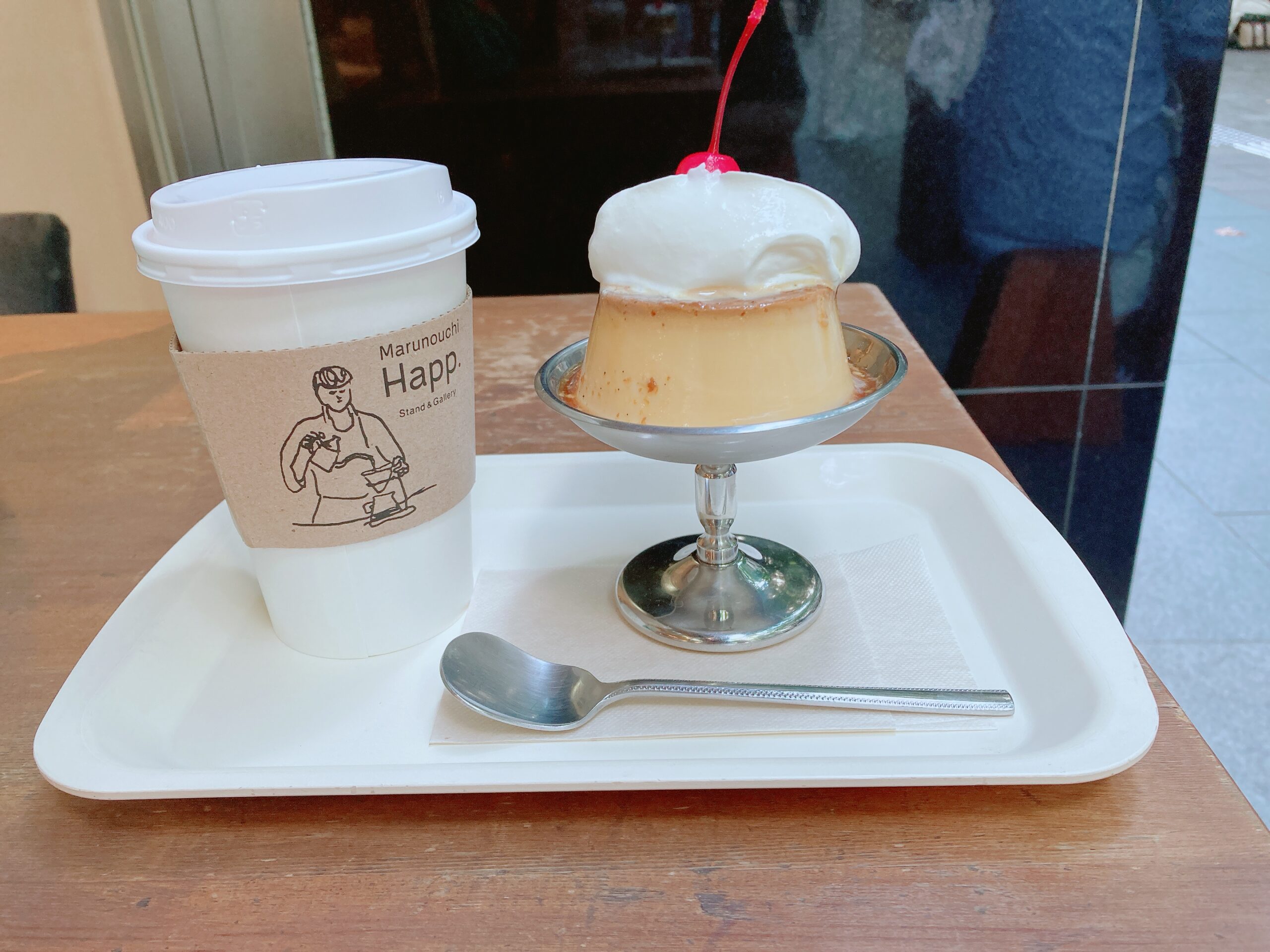 丸の内アンティークマーケット